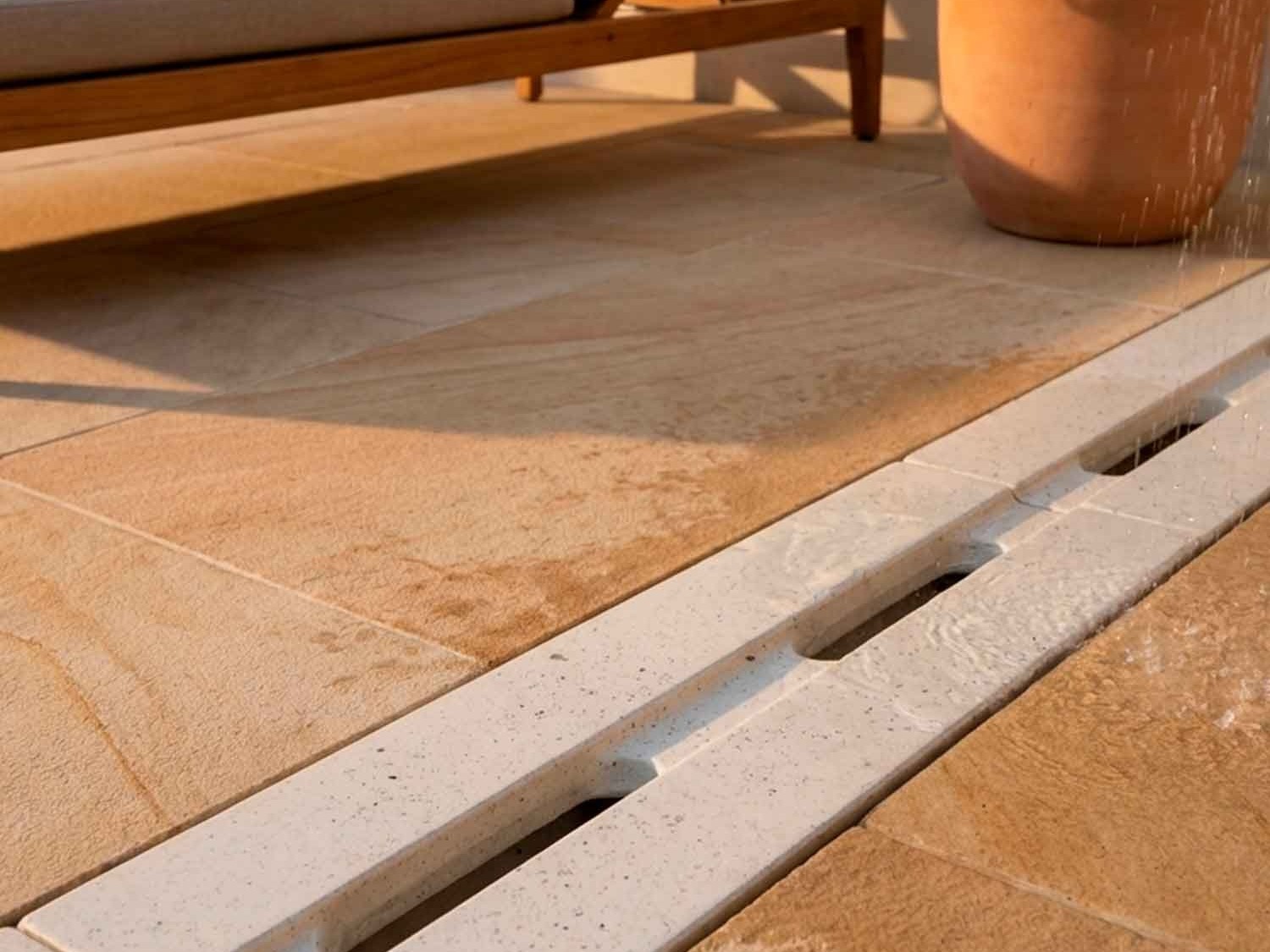 Detalhe ? Ralo Grelha Externa 15x50x2 - 2 cores e modelos - Magma